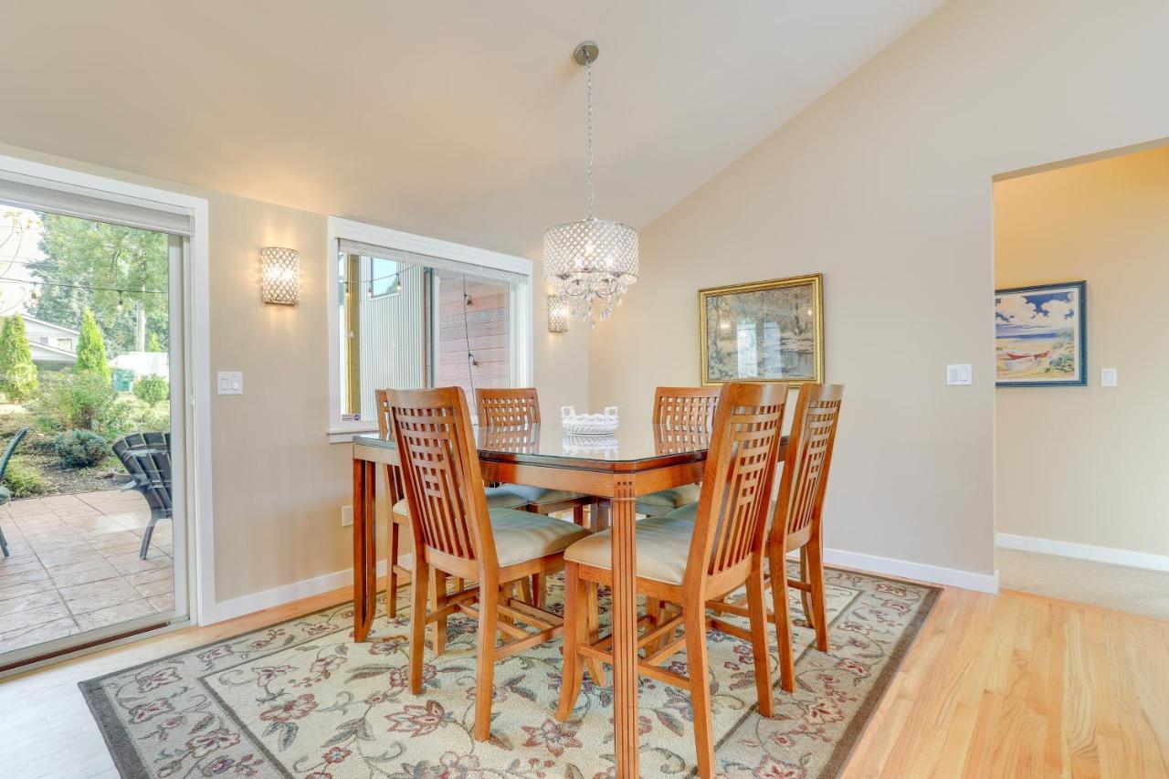 Beautiful Seattle Home With Patio About 9 Mi To Downtown Ngoại thất bức ảnh